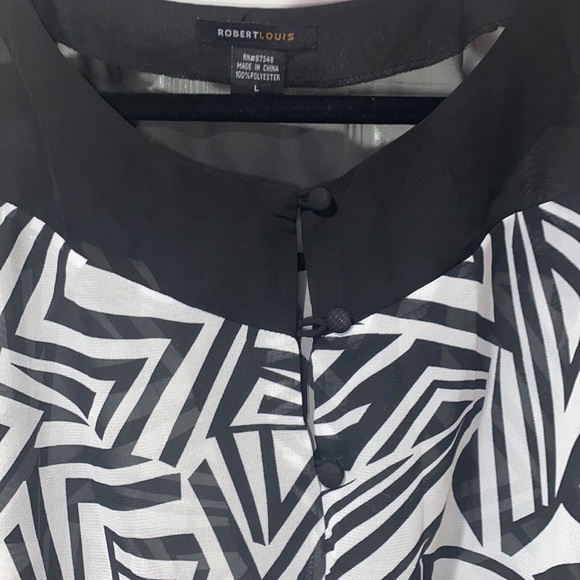 Black and White Pattern Blouse - LARGE - Picture 3 of 6